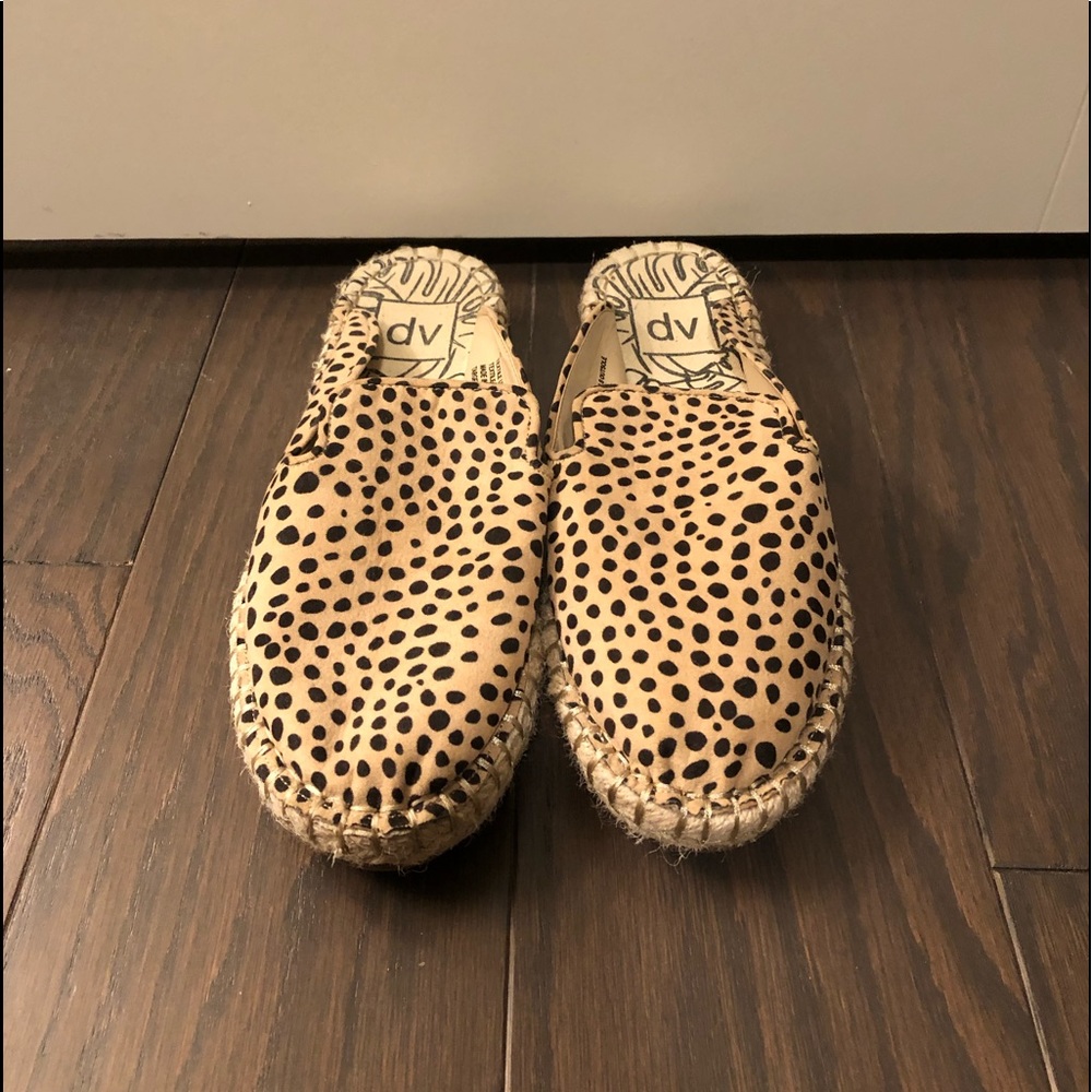 Dolce Vita Leopard Mules / Slides